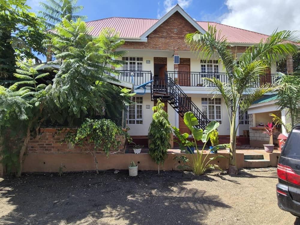 Seven Seven B&B Arusha Ngoại thất bức ảnh